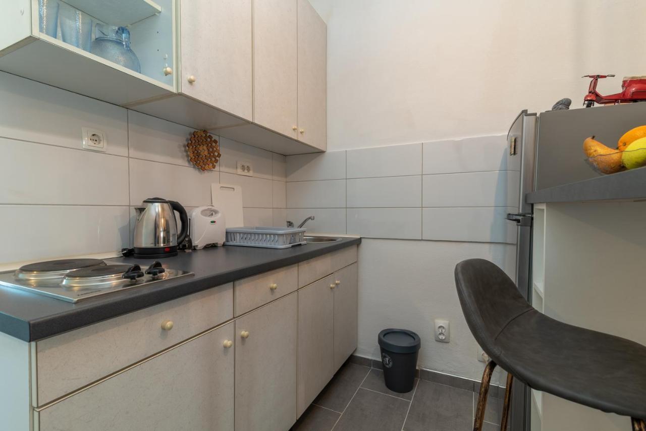 Studio Apartman Duje โตรกีร์ ภายนอก รูปภาพ